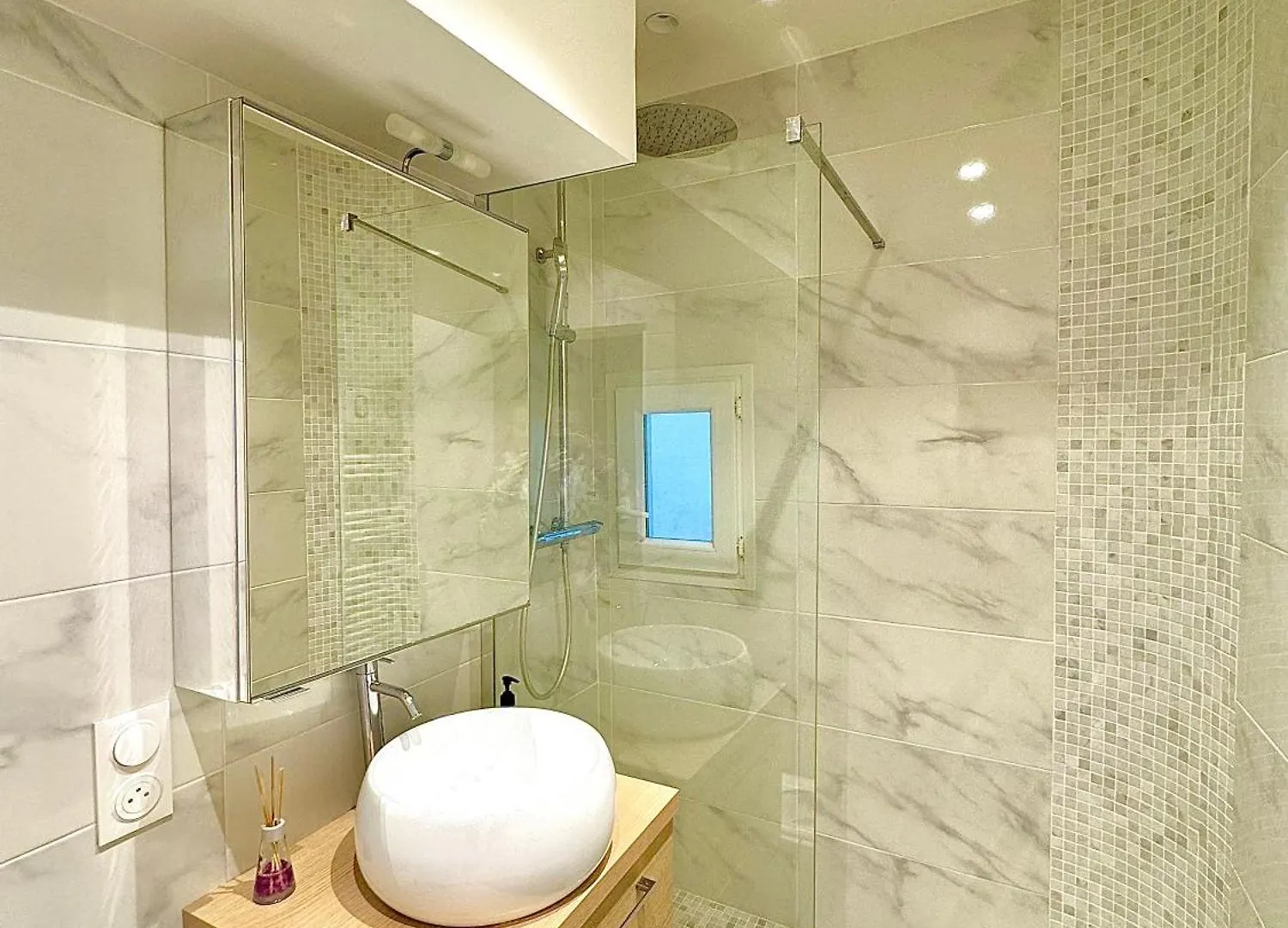 Modern & Central Apartment Paris France