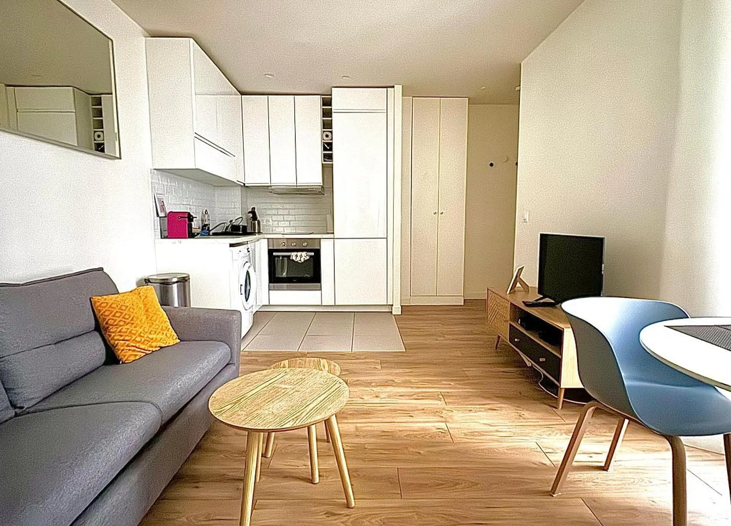 Modern & Central Apartment Paris France